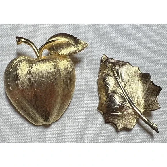 Vintage Leaf/Fall Brooch Lot of 6 Gold Tone Fall Theme Pins Mixed Styles Jewelry - Picture 6 of 7